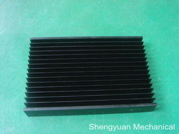 Le noir anodisent le radiateur en aluminium de usinage PS-60/160H d'extrusion de précision de commande numérique par ordinateur