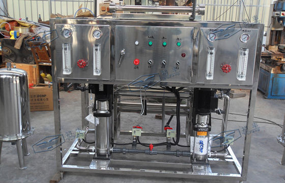 Petit type système de RO de l'eau de fibre de verre pour la chaîne de production de l'eau de bouteille