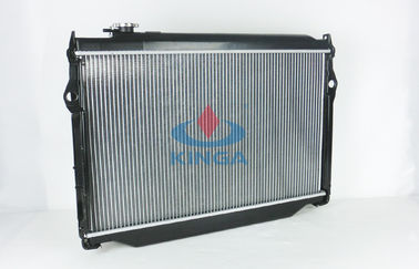 remplacement de radiateur de 95 - 98 FZJ80G Toyota Landcruiser, transmission automatique